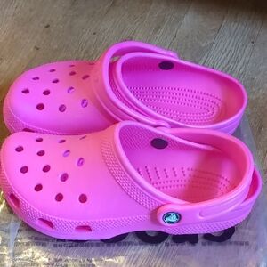 Crocs Classic Women Size 7 Color Pink Crush